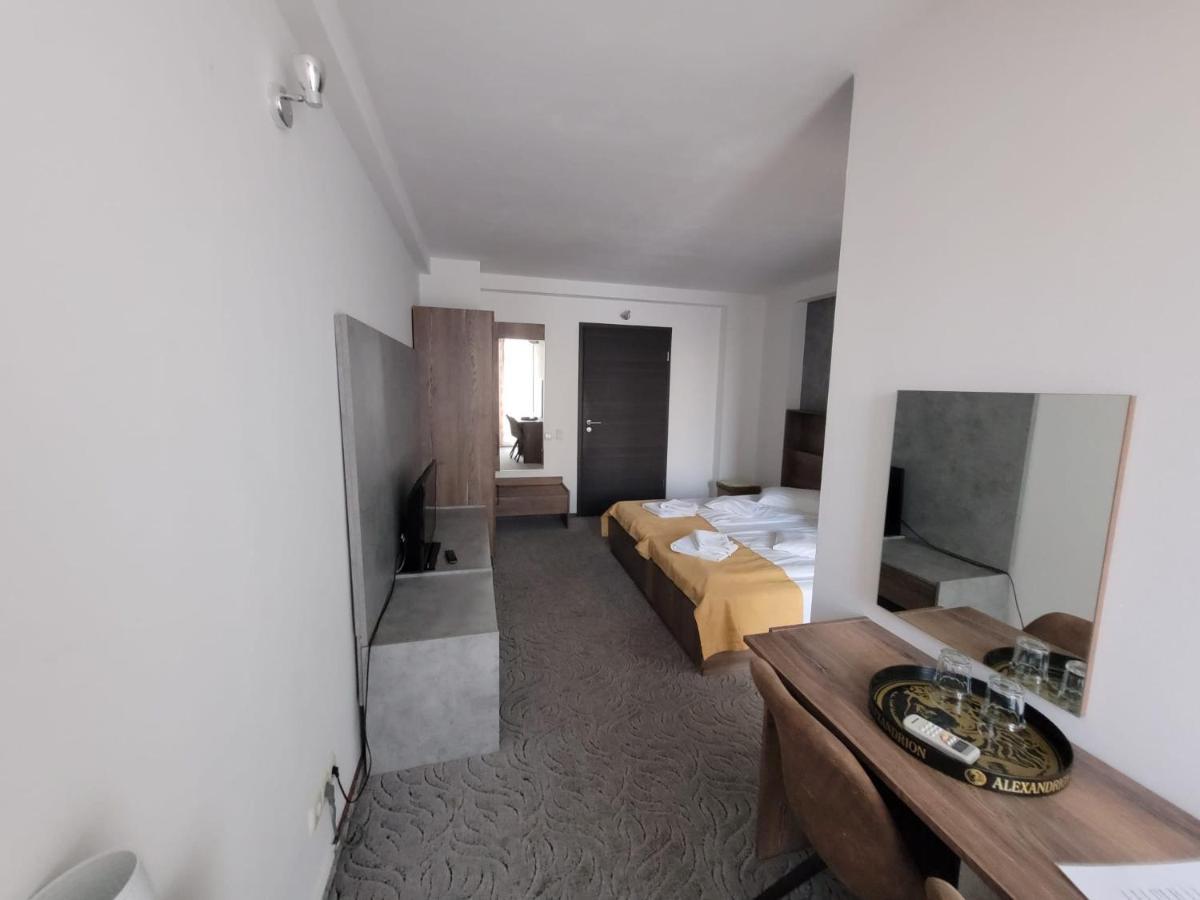 Center Hotel