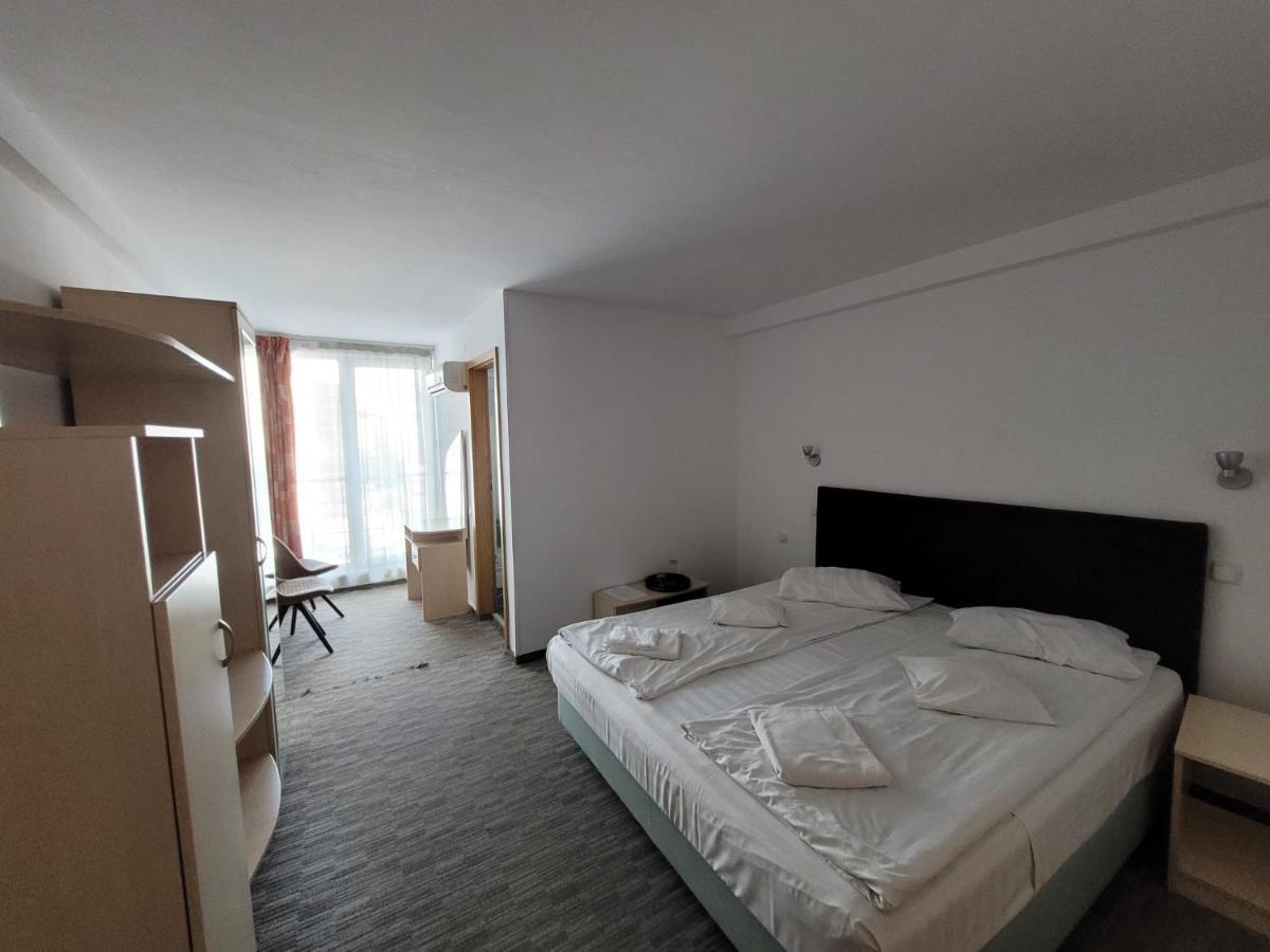 Center Hotel